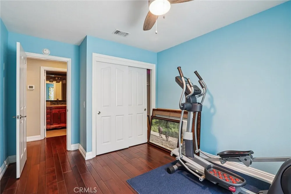 1951 Scarborough Lane San Dimas, CA 91773