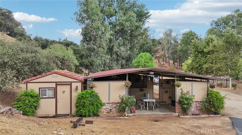 1951 Scarborough Lane San Dimas, CA 91773