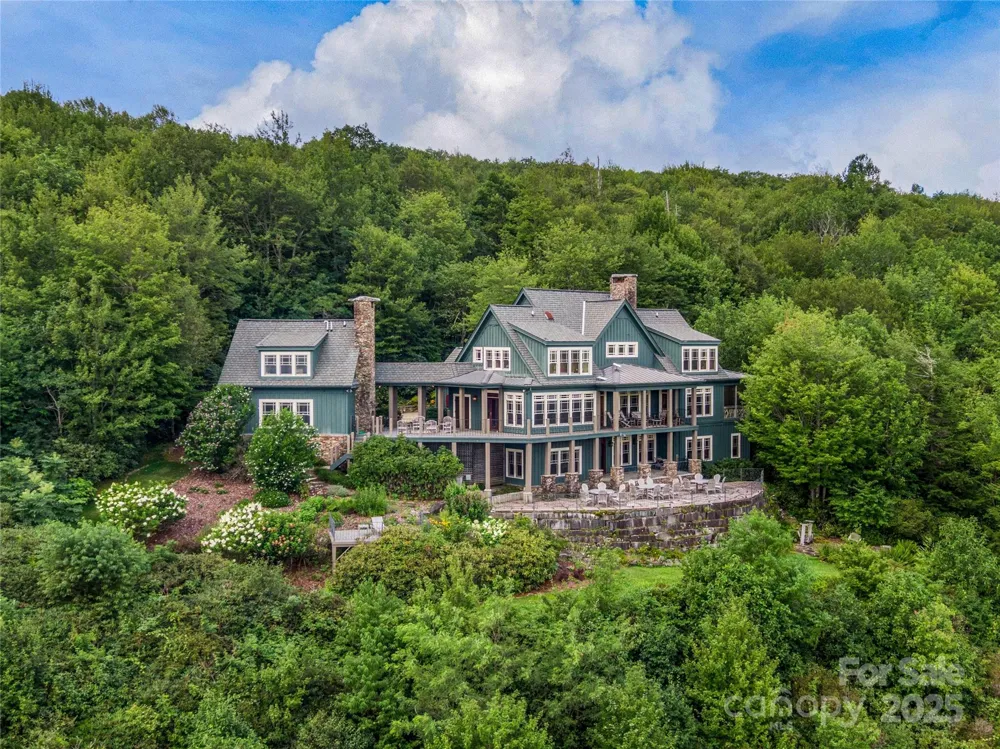 770 Meadow Ridge Drive Lake Toxaway, NC 28747
