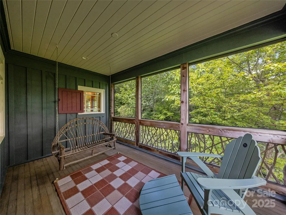 770 Meadow Ridge Drive Lake Toxaway, NC 28747