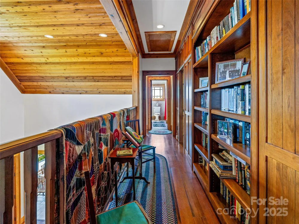770 Meadow Ridge Drive Lake Toxaway, NC 28747