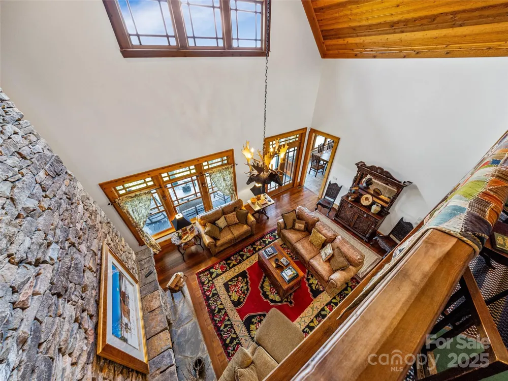 770 Meadow Ridge Drive Lake Toxaway, NC 28747