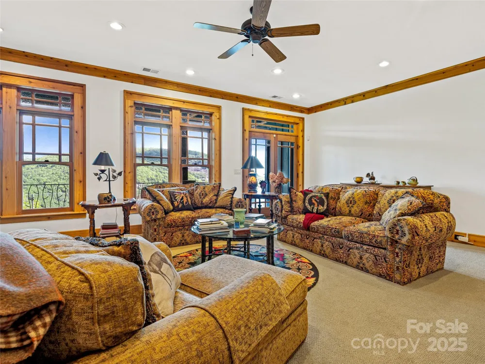 770 Meadow Ridge Drive Lake Toxaway, NC 28747