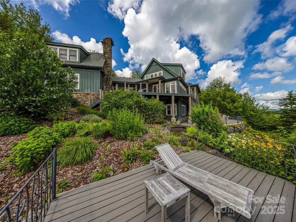 770 Meadow Ridge Drive Lake Toxaway, NC 28747
