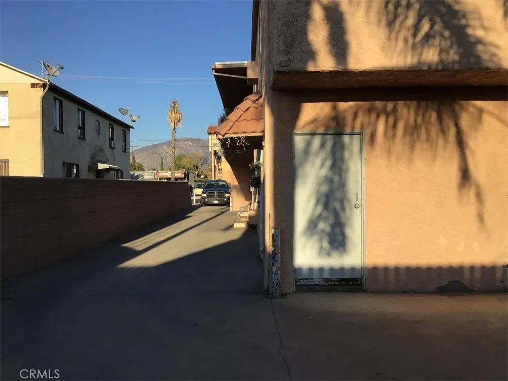 1000 Glenoaks Boulevard San Fernando, CA 91340