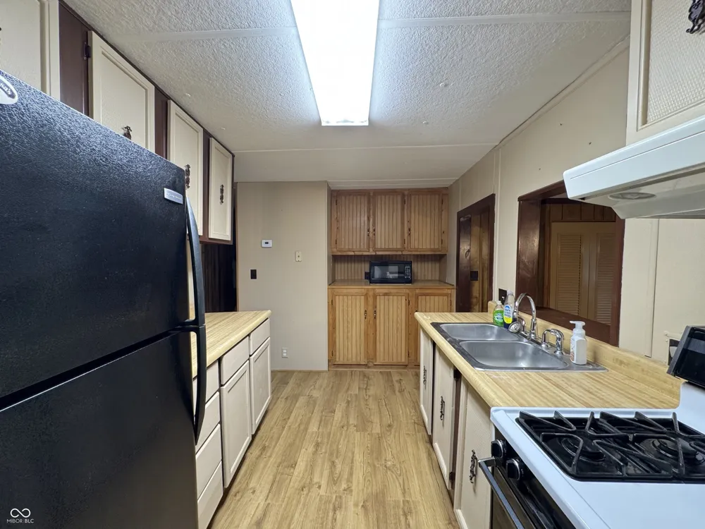 3514 W Mill Creek Drive Kingman, IN 47952