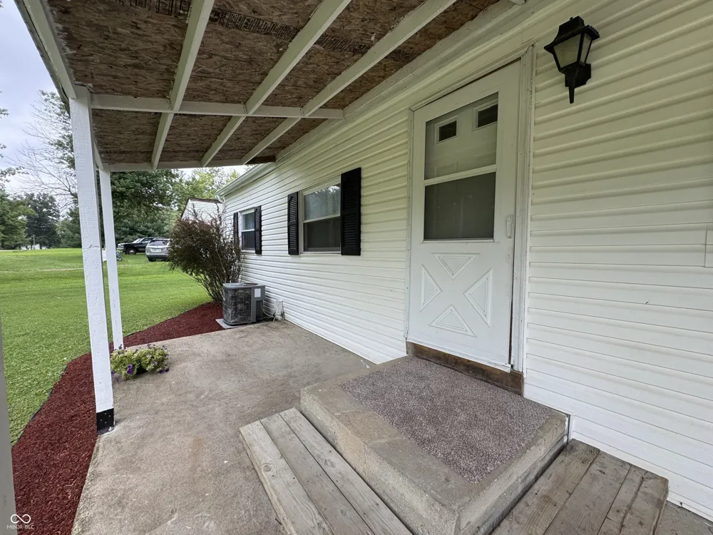 3514 W Mill Creek Drive Kingman, IN 47952