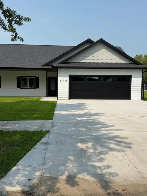 438 4th Street