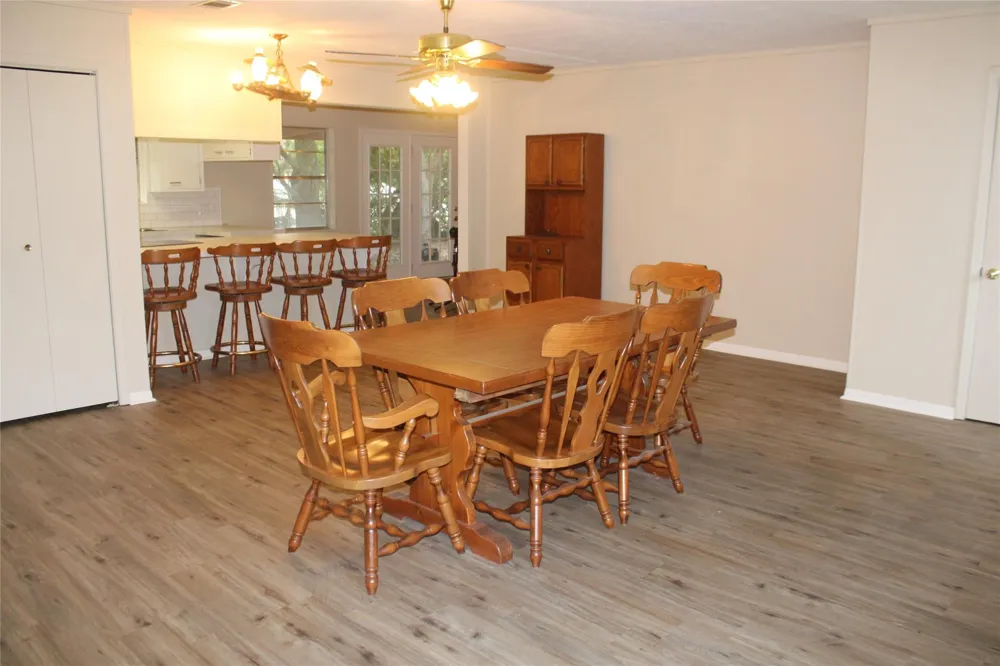 708 1st Street Winnie, TX 77665