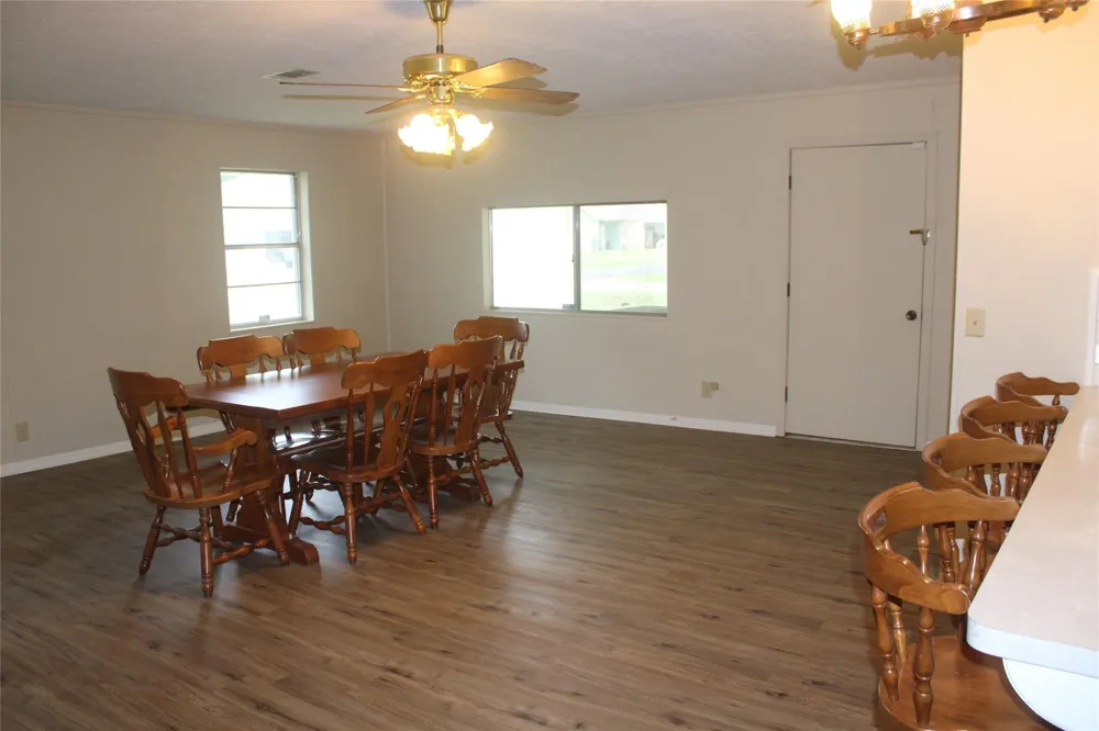 708 1st Street Winnie, TX 77665