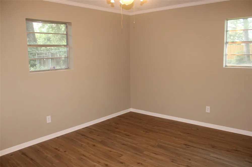 708 1st Street Winnie, TX 77665