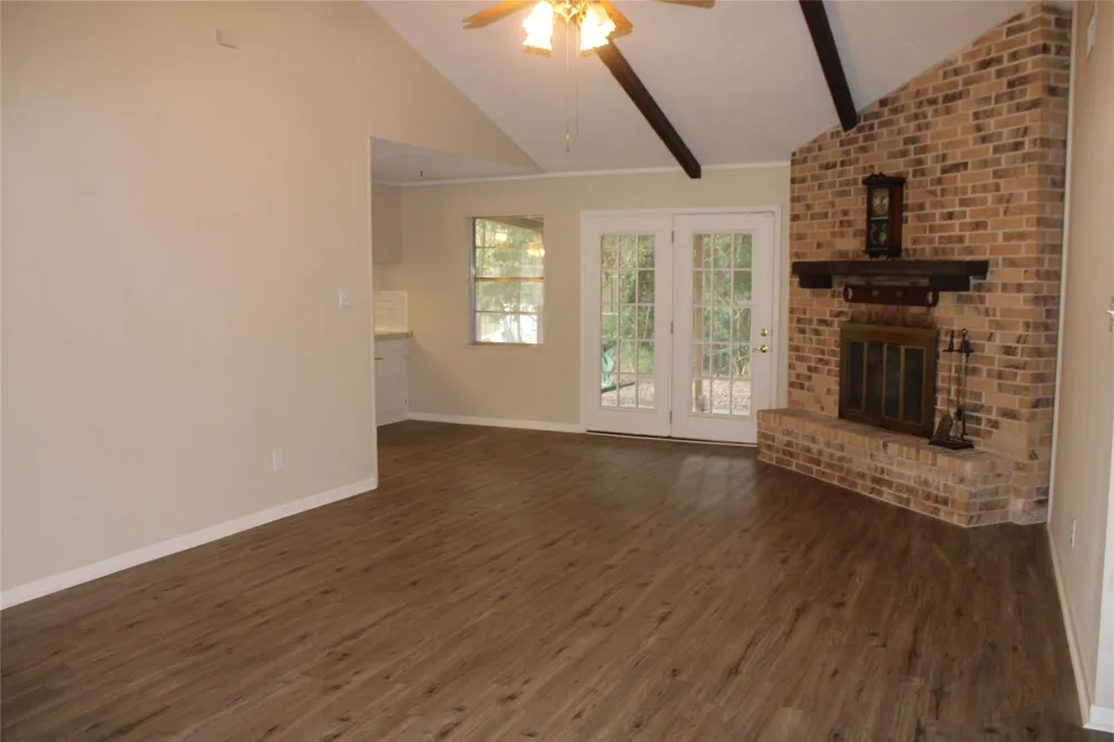708 1st Street Winnie, TX 77665