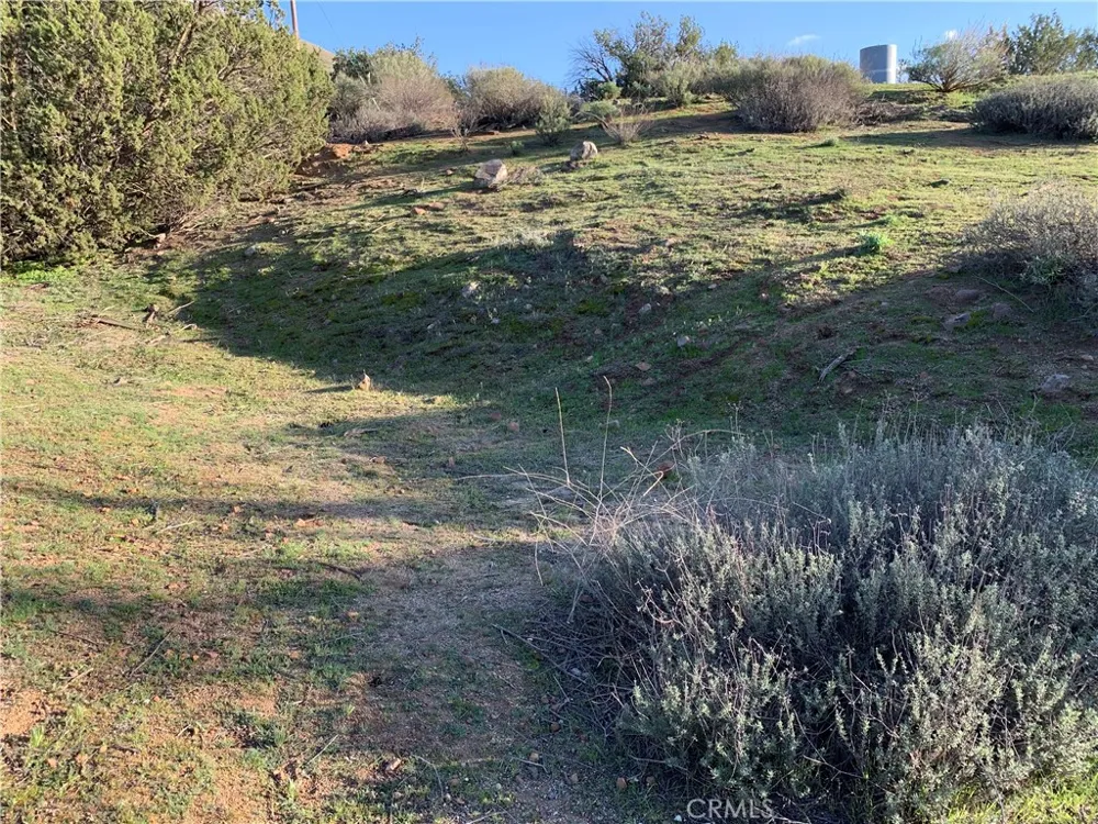 Niro Road Perris, CA 92570