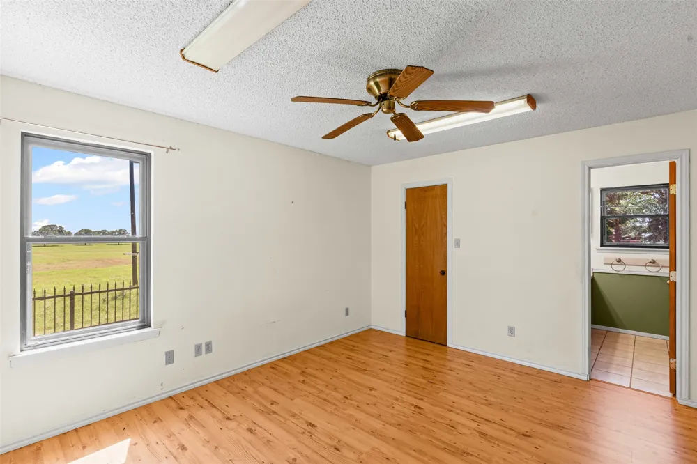 237 Hcr 1444 Blum, TX 76627