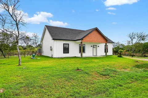 478 W Saint Charles Loop