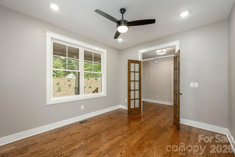 634 Hollybrook Drive Flat Rock, NC 28731