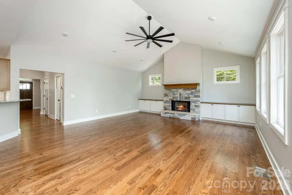 634 Hollybrook Drive Flat Rock, NC 28731