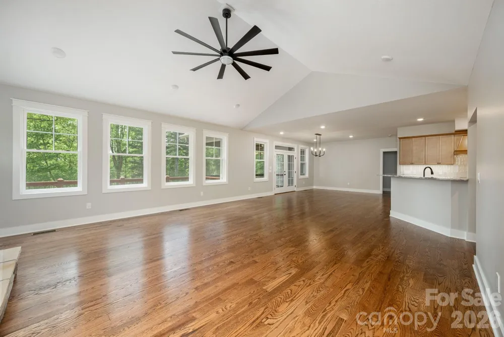 634 Hollybrook Drive Flat Rock, NC 28731