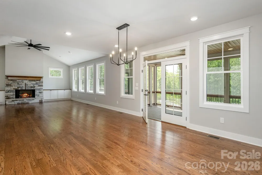 634 Hollybrook Drive Flat Rock, NC 28731