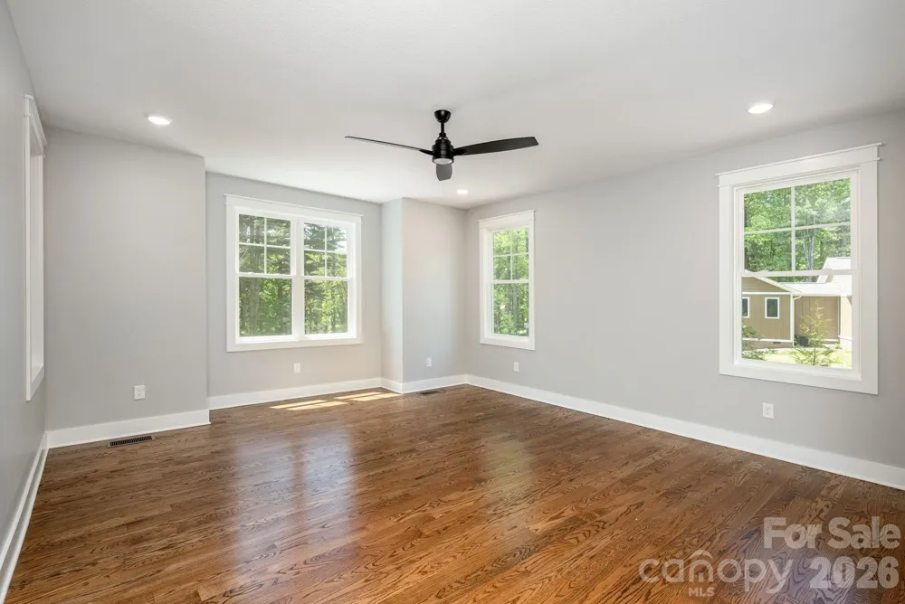 634 Hollybrook Drive Flat Rock, NC 28731