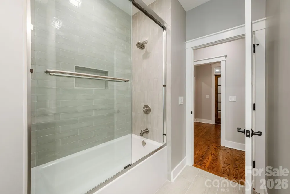 634 Hollybrook Drive Flat Rock, NC 28731