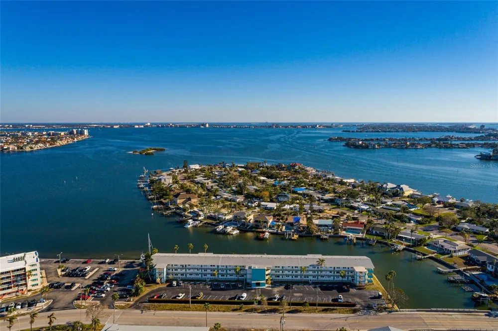 1893 SHORE DRIVE S #209 South Pasadena, FL 33707