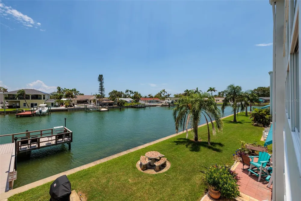 1893 SHORE DRIVE S #209 South Pasadena, FL 33707