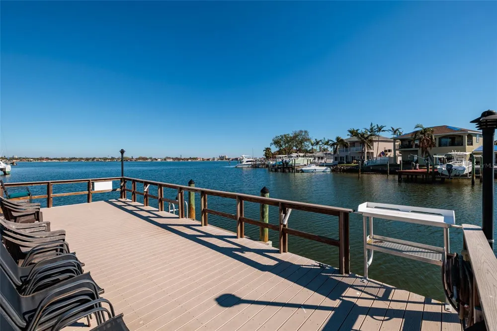 1893 SHORE DRIVE S #209 South Pasadena, FL 33707