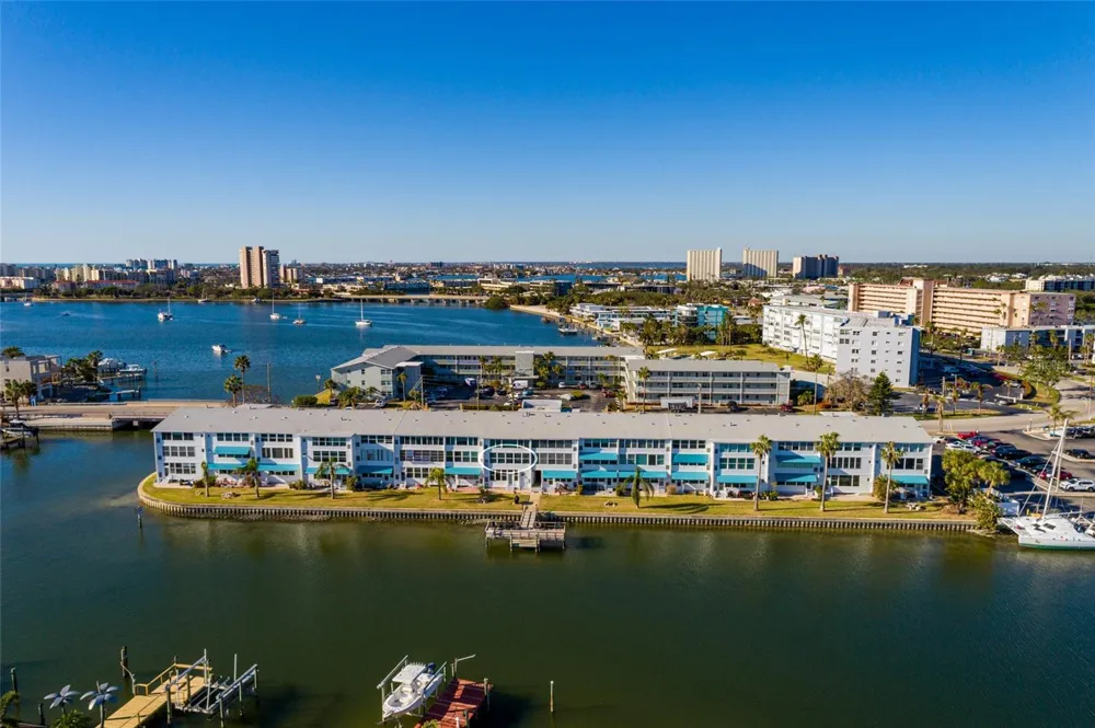 1893 SHORE DRIVE S #209 South Pasadena, FL 33707