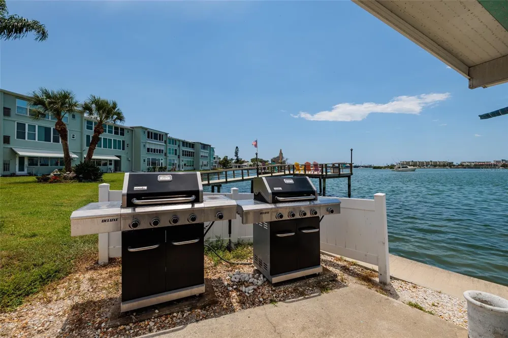 1893 SHORE DRIVE S #209 South Pasadena, FL 33707