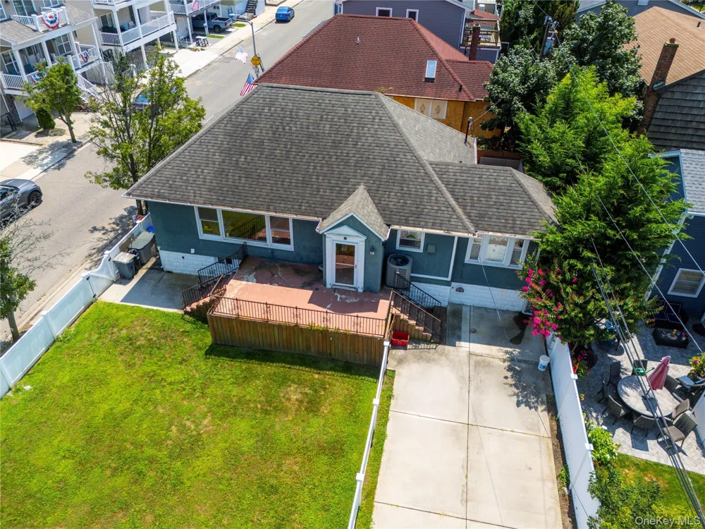 49 Barnes Street Long Beach, NY 11561