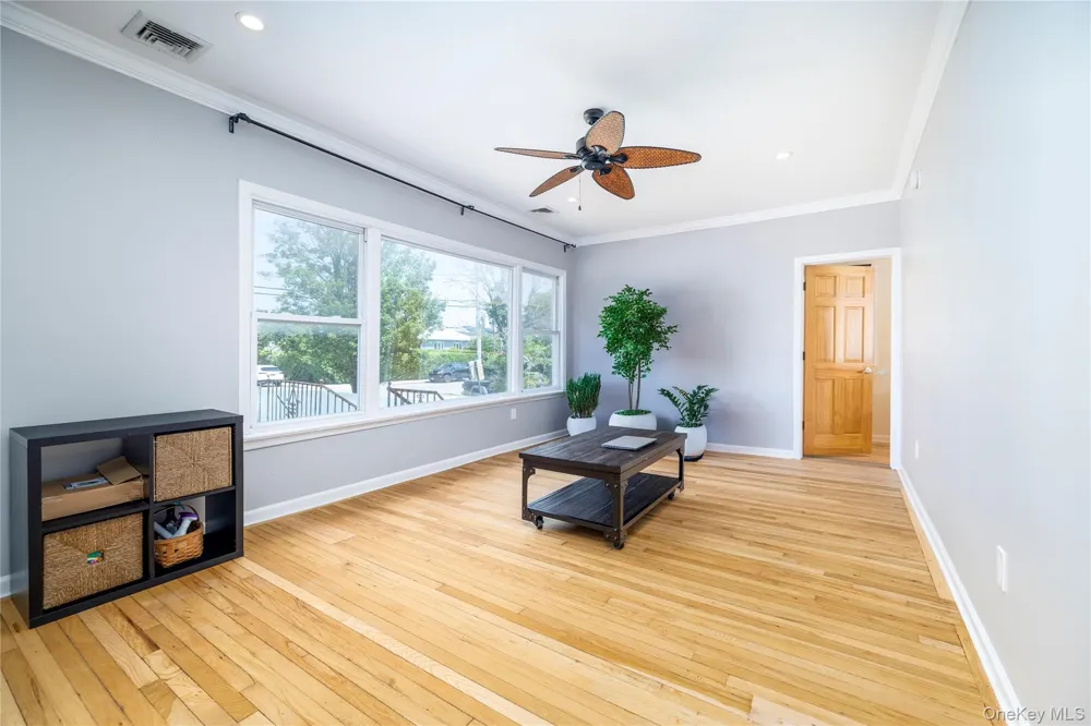 49 Barnes Street Long Beach, NY 11561