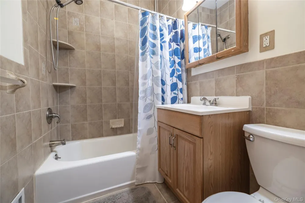49 Barnes Street Long Beach, NY 11561