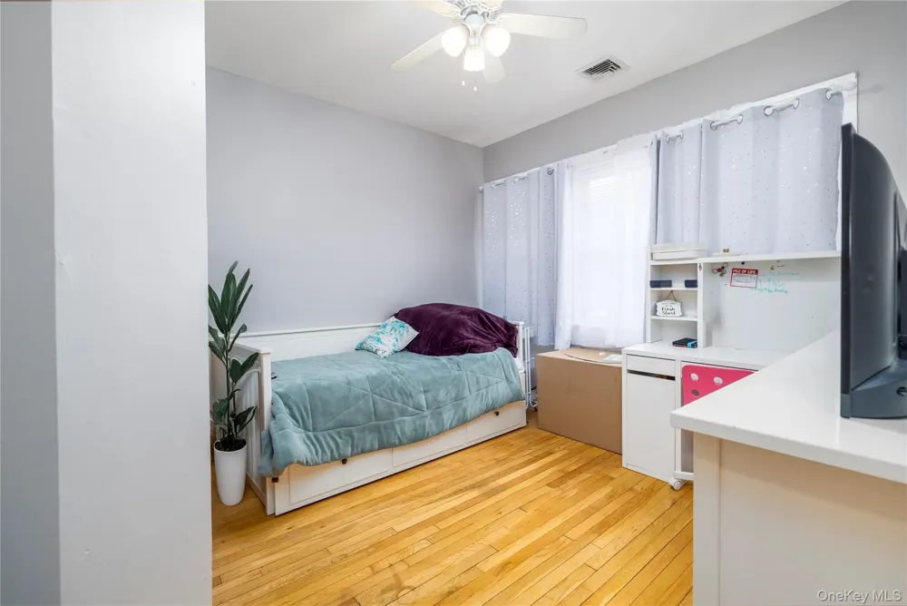 49 Barnes Street Long Beach, NY 11561