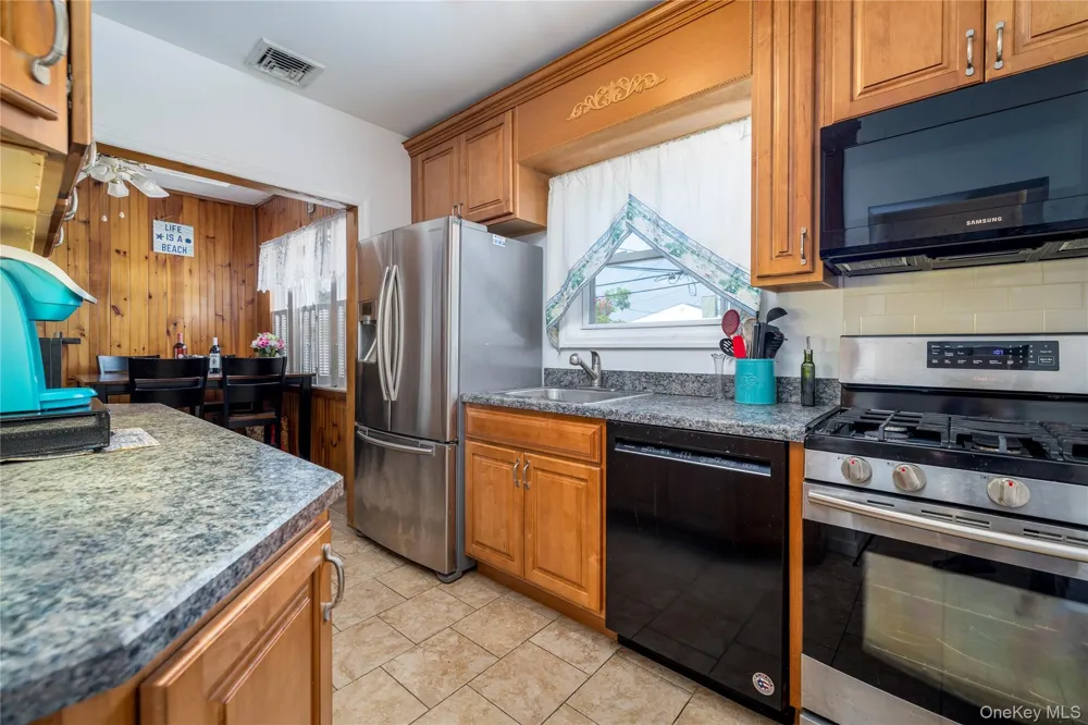 49 Barnes Street Long Beach, NY 11561