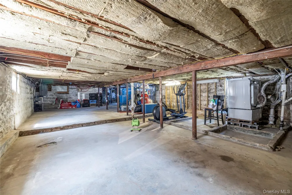 49 Barnes Street Long Beach, NY 11561