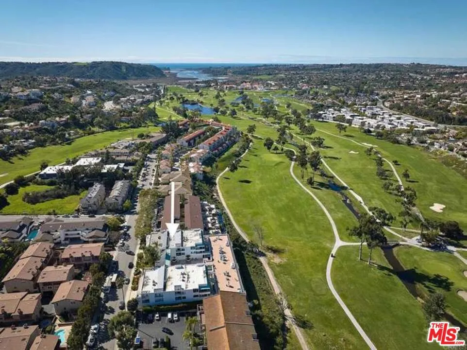 2552 Navarra Drive #A Carlsbad, CA 92009