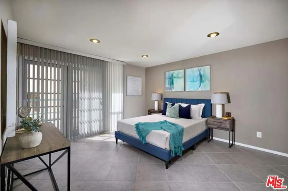 2552 Navarra Drive #A Carlsbad, CA 92009