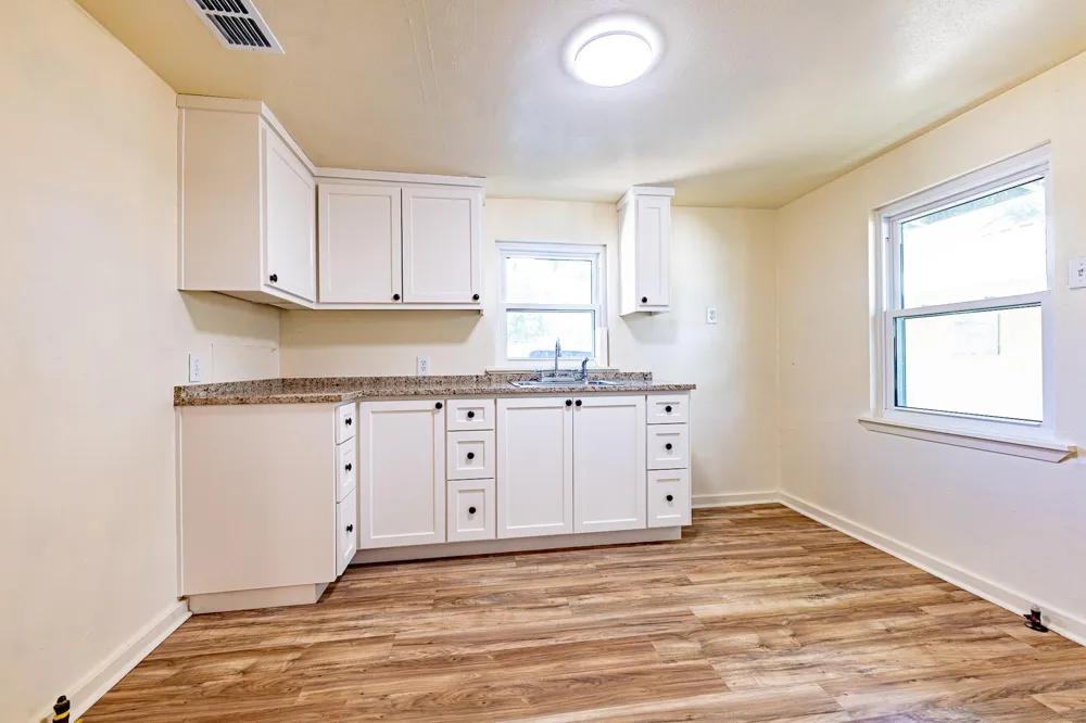 200 Bowie Street Hallettsville, TX 77964