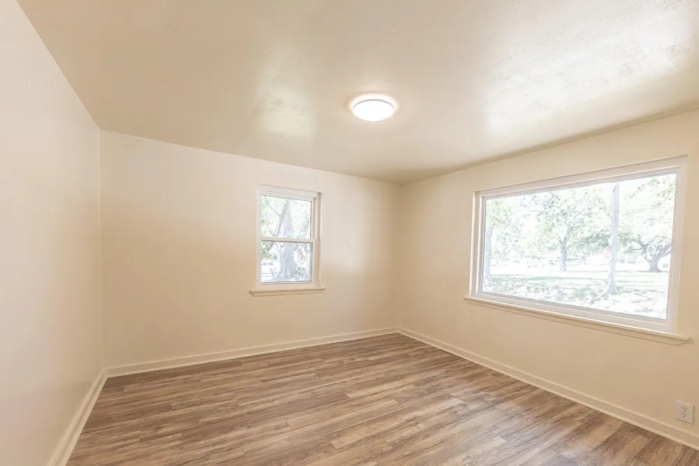 200 Bowie Street Hallettsville, TX 77964