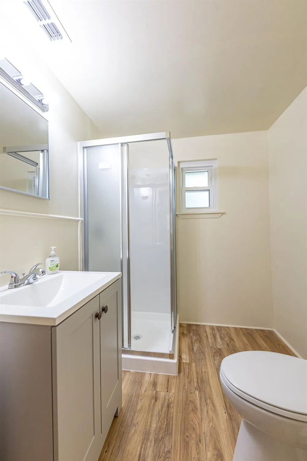 200 Bowie Street Hallettsville, TX 77964
