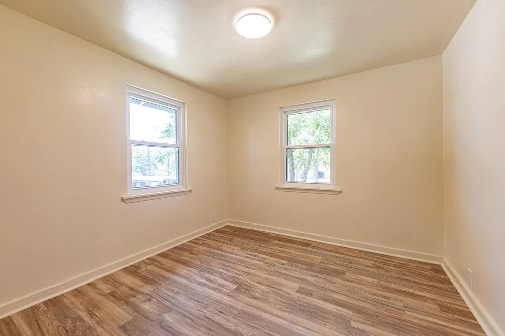 200 Bowie Street Hallettsville, TX 77964