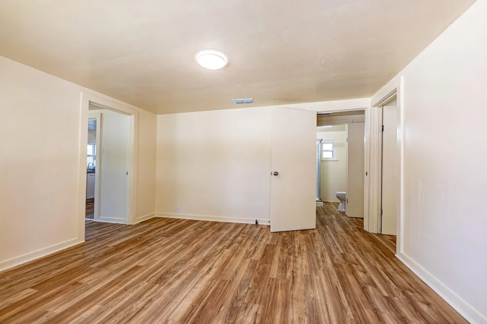 200 Bowie Street Hallettsville, TX 77964