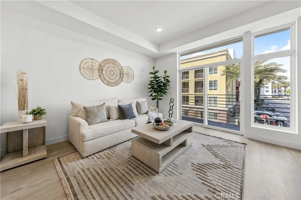 168 S Monterey Street #202 Alhambra, CA 91801