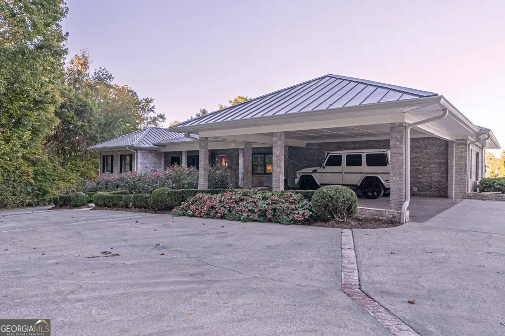 121 Grace TRCE Lizella, GA 31052