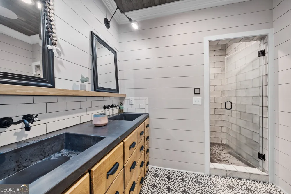 121 Grace TRCE Lizella, GA 31052