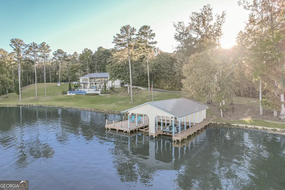 121 Grace TRCE Lizella, GA 31052