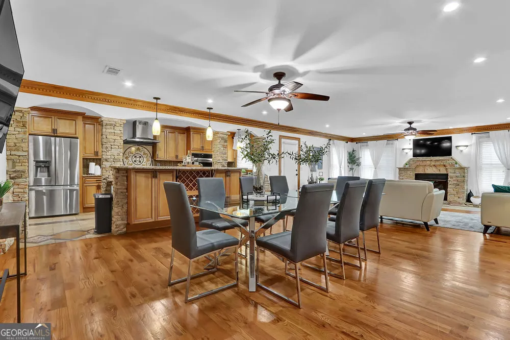 4081 Ashford Dunwoody RD NE Brookhaven, GA 30319