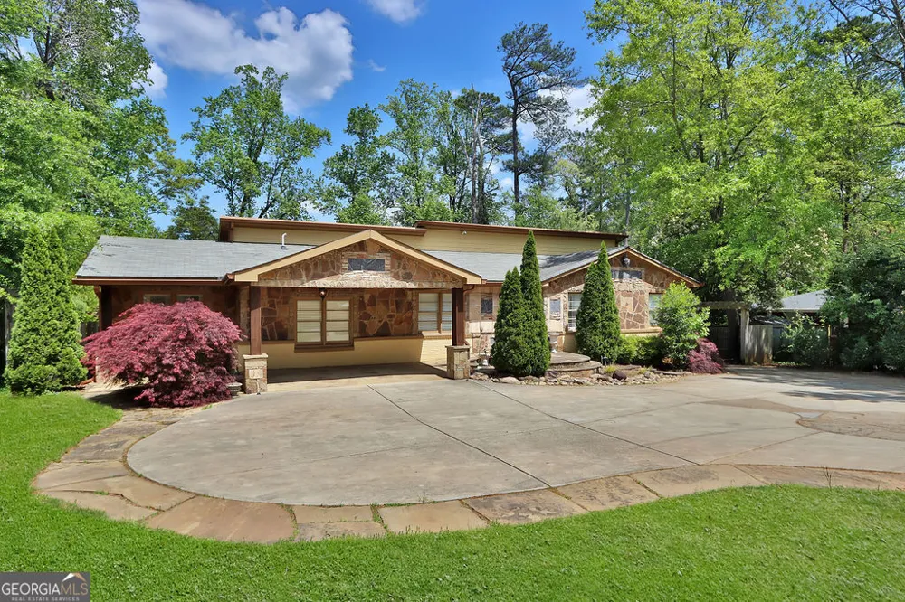 4081 Ashford Dunwoody RD NE Brookhaven, GA 30319