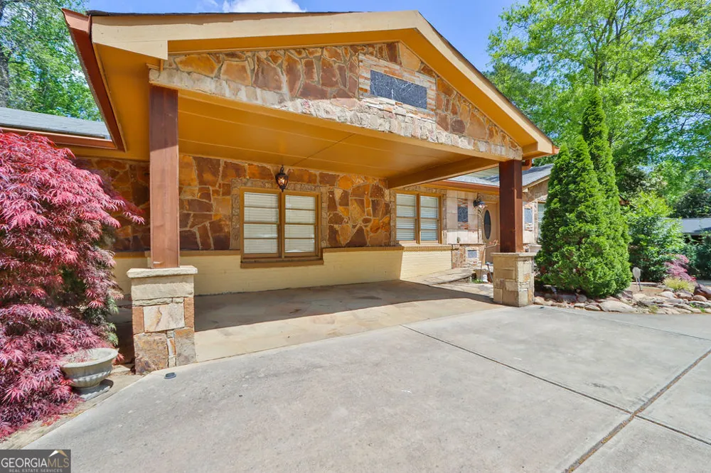 4081 Ashford Dunwoody RD NE Brookhaven, GA 30319